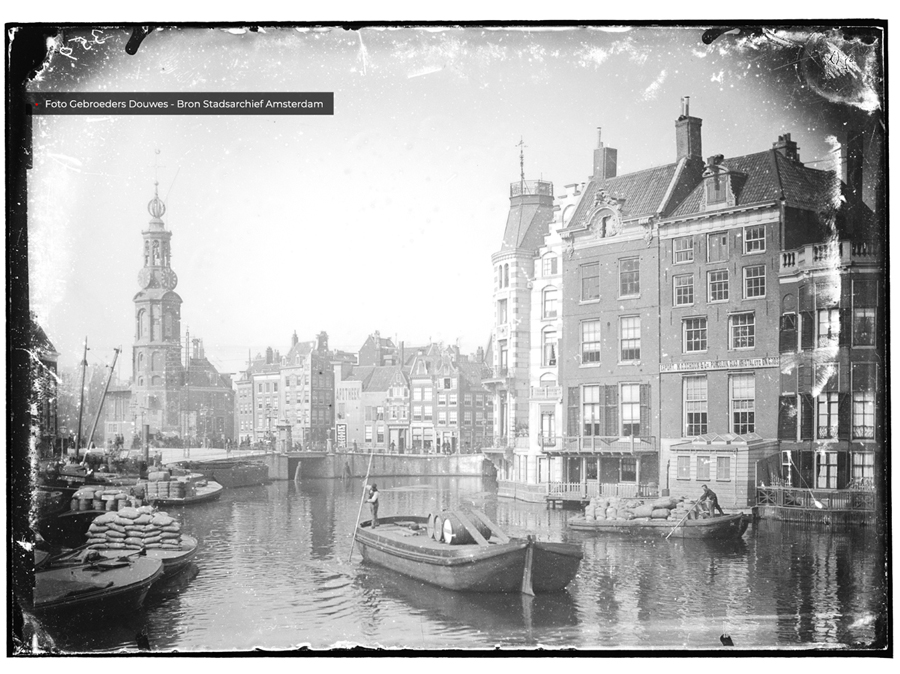 Capture Amsterdam - Gebroeders Douwes - Léurope - Amsterdam rond 1900 - Stadsarchief Amsterdam Capture Amsterdam - Gebroeders Douwes - Léurope - Amsterdam rond 1900 - Stadsarchief Amsterdam